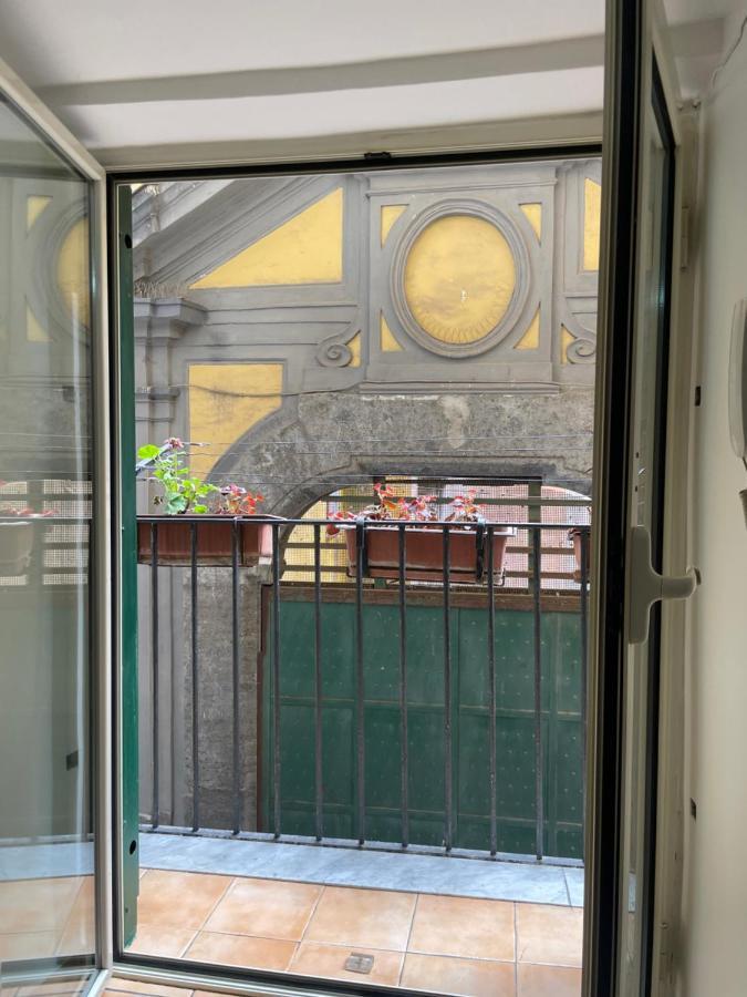 נאפולי Le Suite Di Ginevra מראה חיצוני תמונה