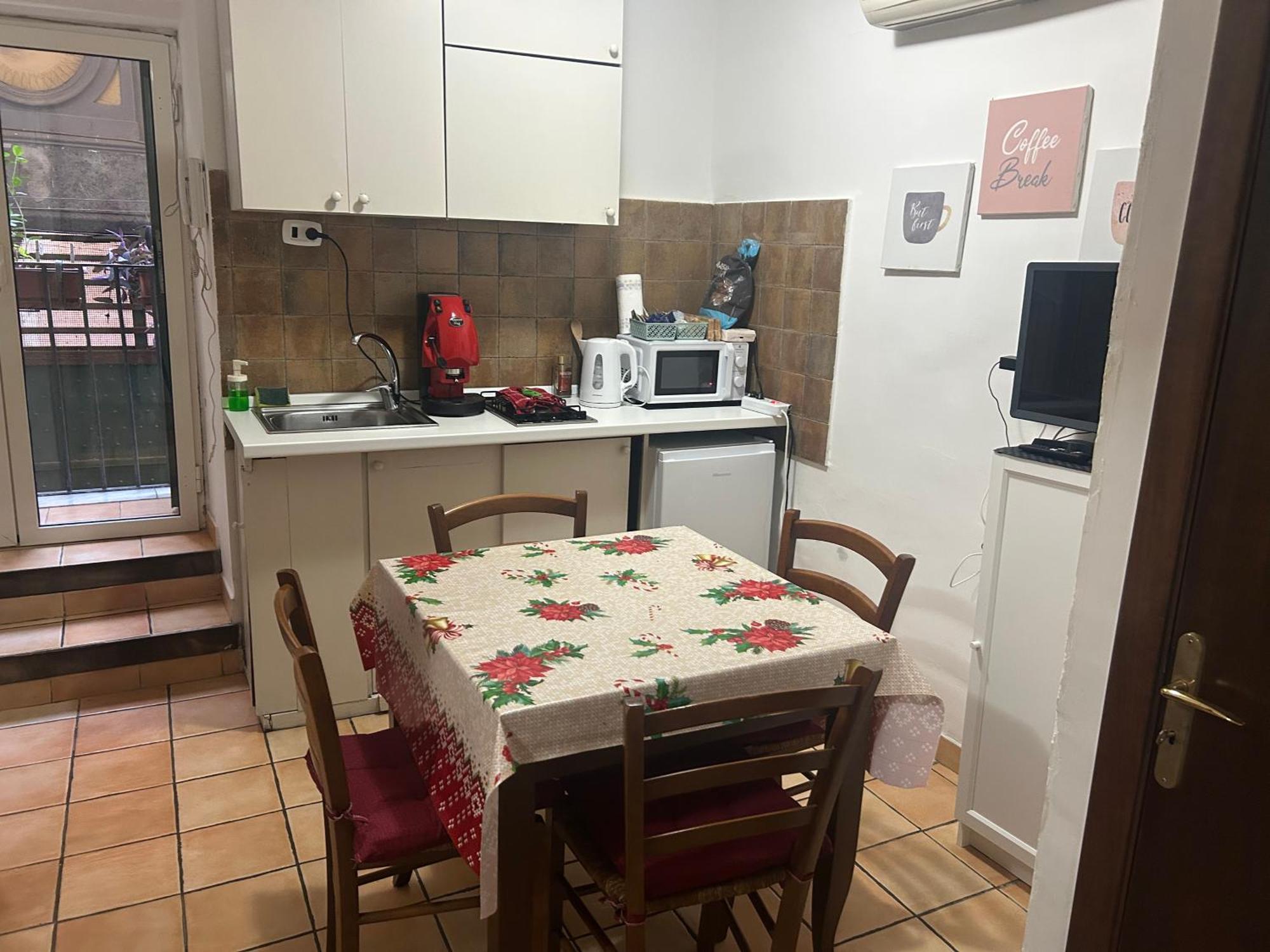 נאפולי Le Suite Di Ginevra מראה חיצוני תמונה